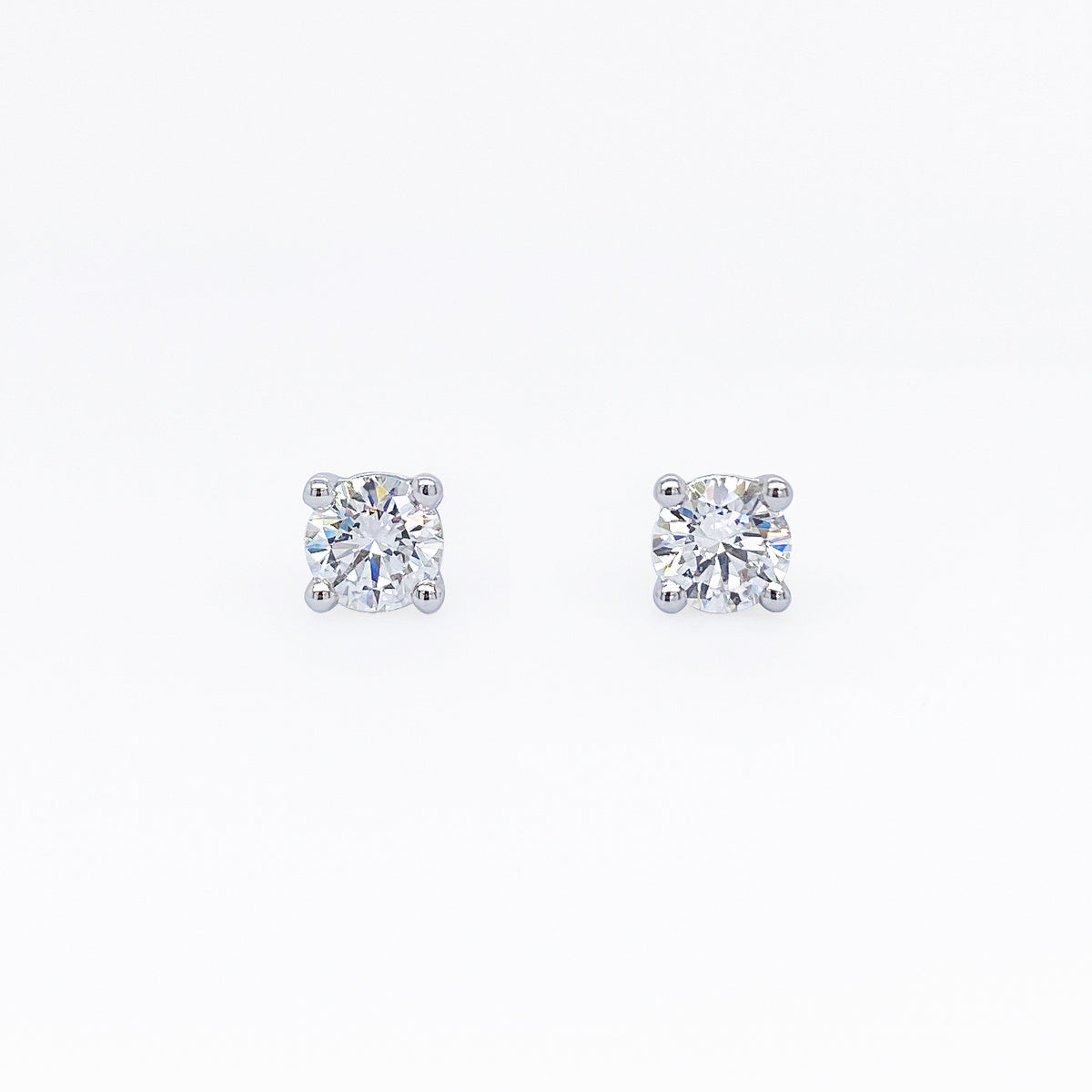 GIA Certified Diamond Stud Earring 0.60ct (0.30ct each) #361
